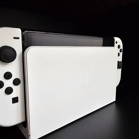 Kolibri - Design Maisonette - Nintendo Switch, Streaming, Bikestore, E-wallbox Marburg